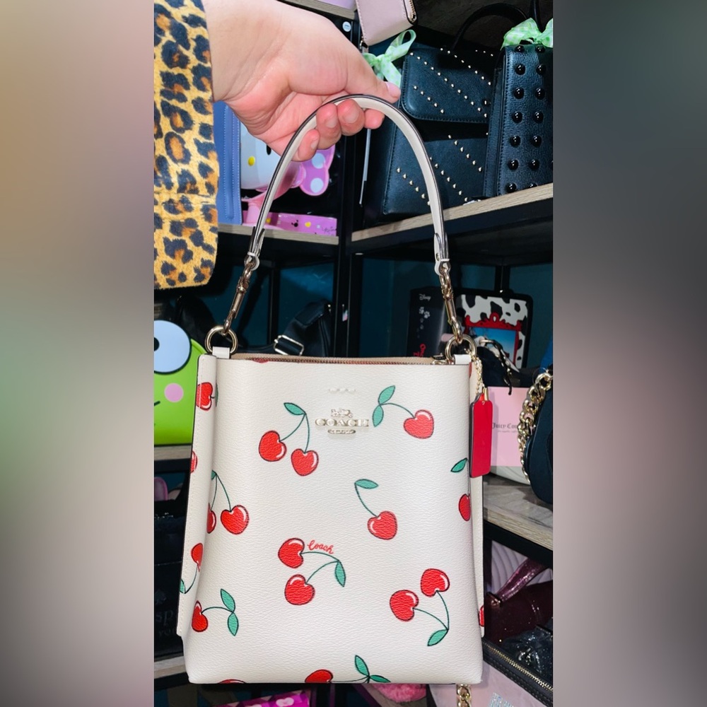 Coach cherry 🍒 bag - Picture 9 of 10